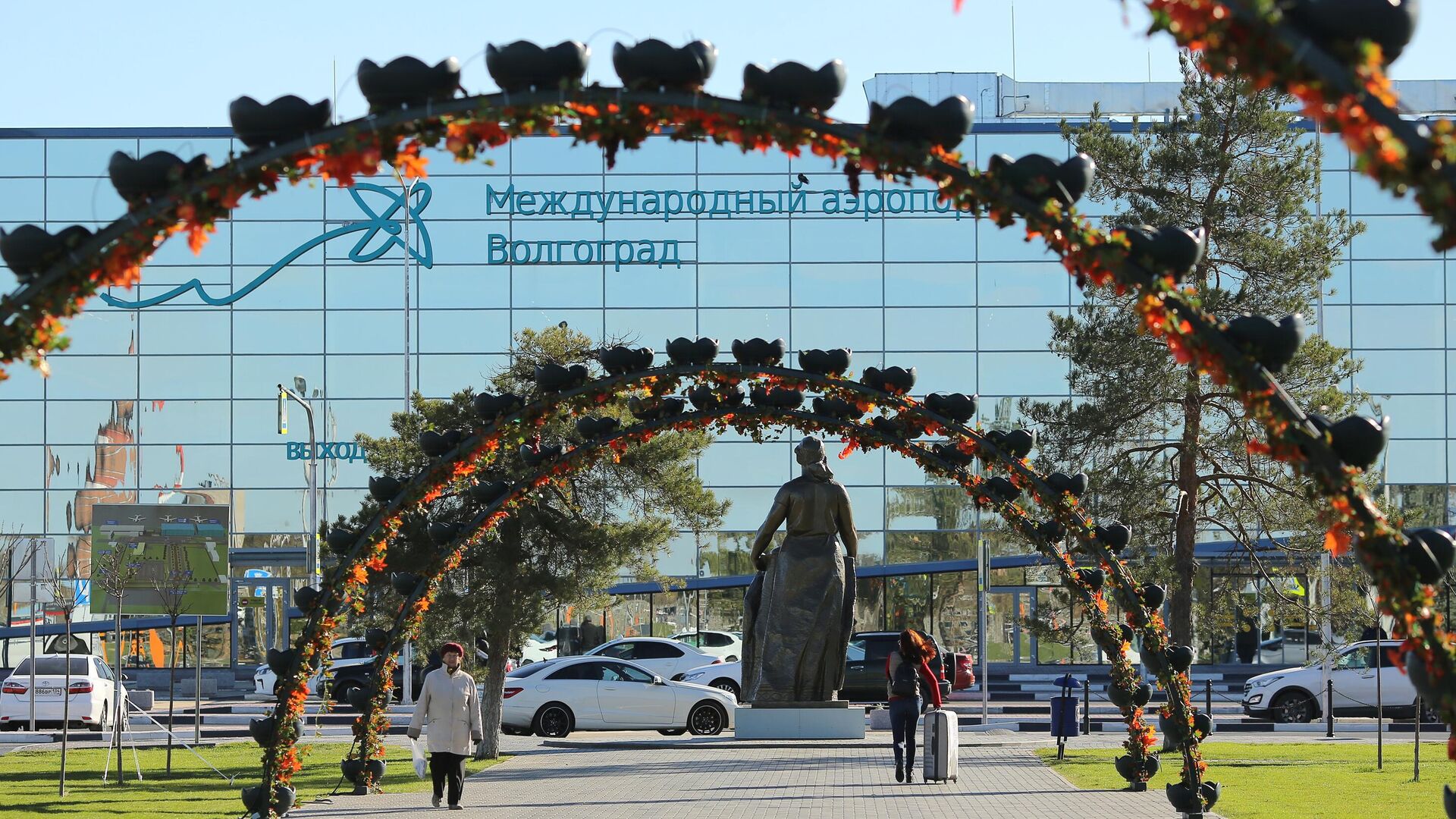 В аэропортах Волгограда и Саратова ввели ограничения на полеты